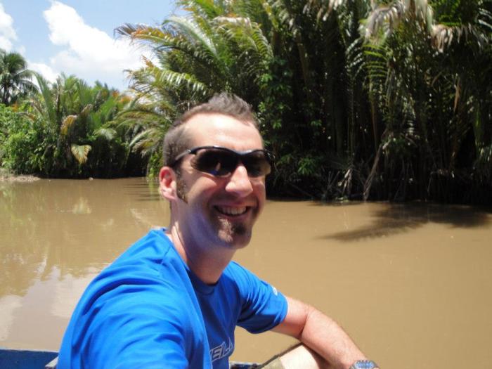 316370_10201017519551360_911691409_n